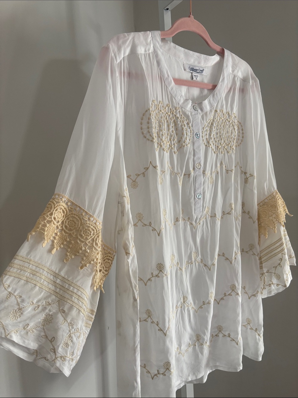 Coldwater Creek White Semi Sheer Dreamy Boho Top w Cream Embroidery Lace Size 1X - Picture 3 of 6